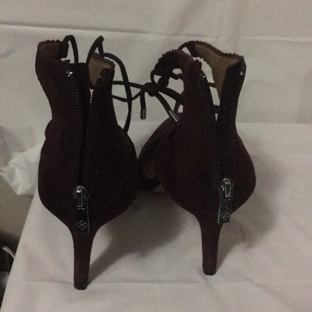 $10 Spring Sale - Picture 3 of 5